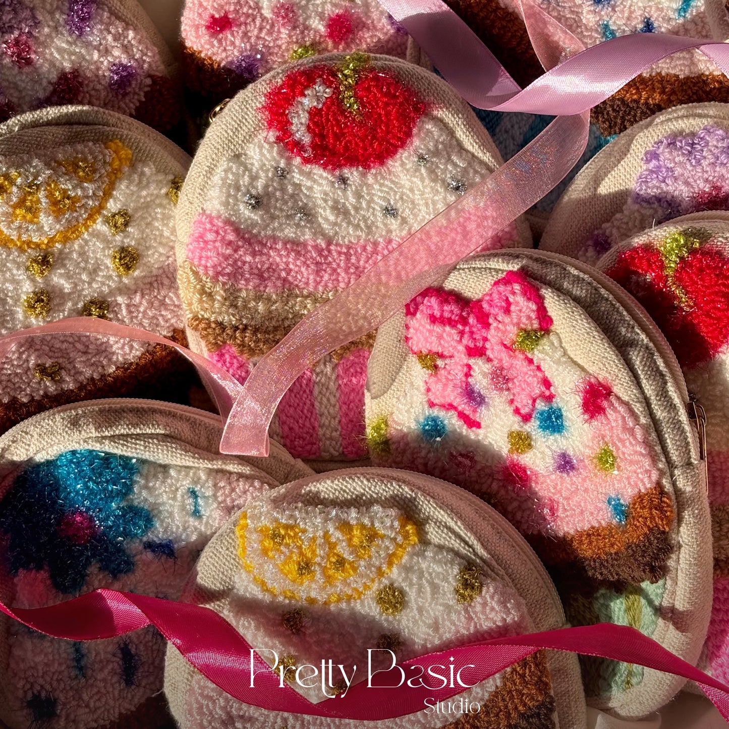 Cupcake hand tufted pouch