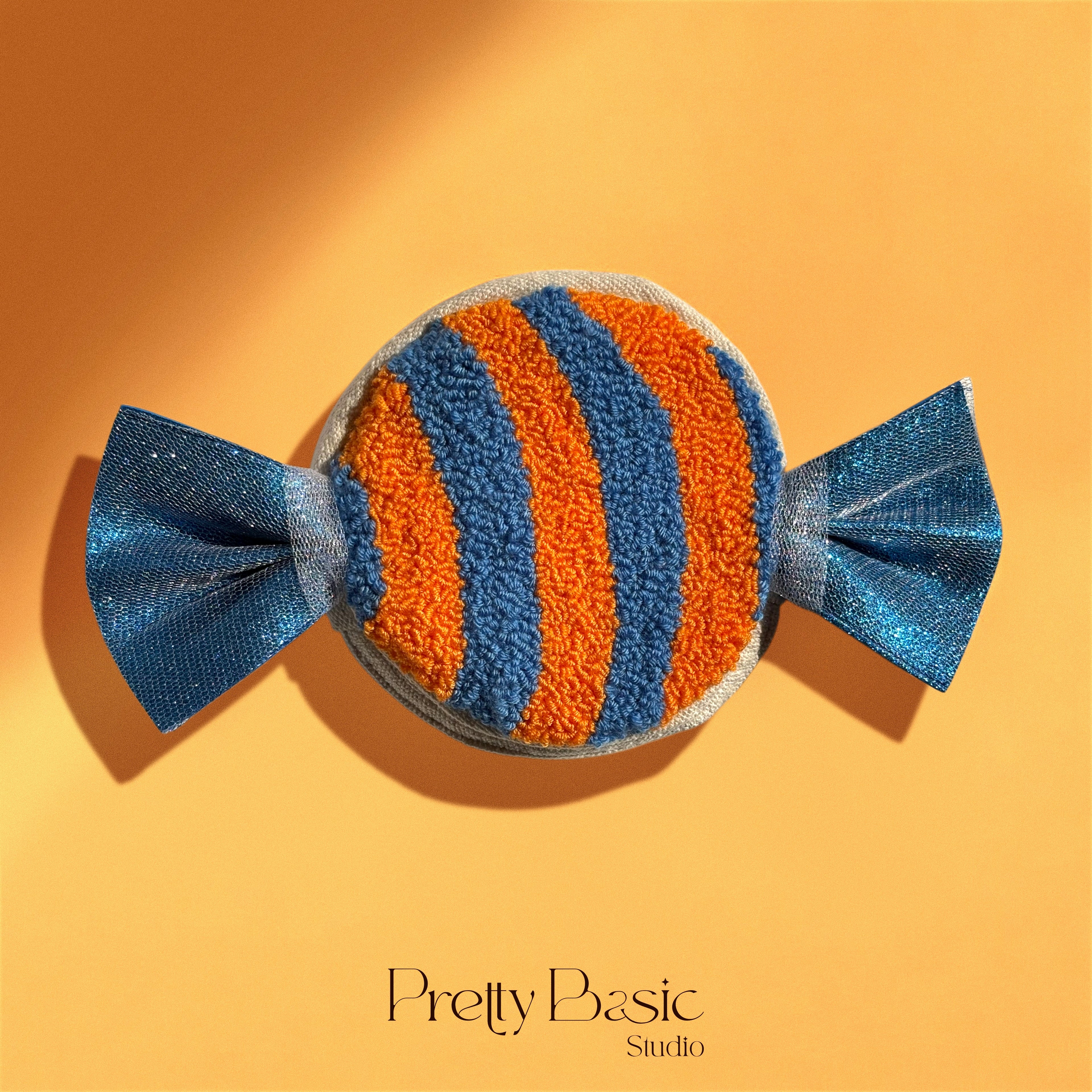 Bonbon hand tufted pouch
