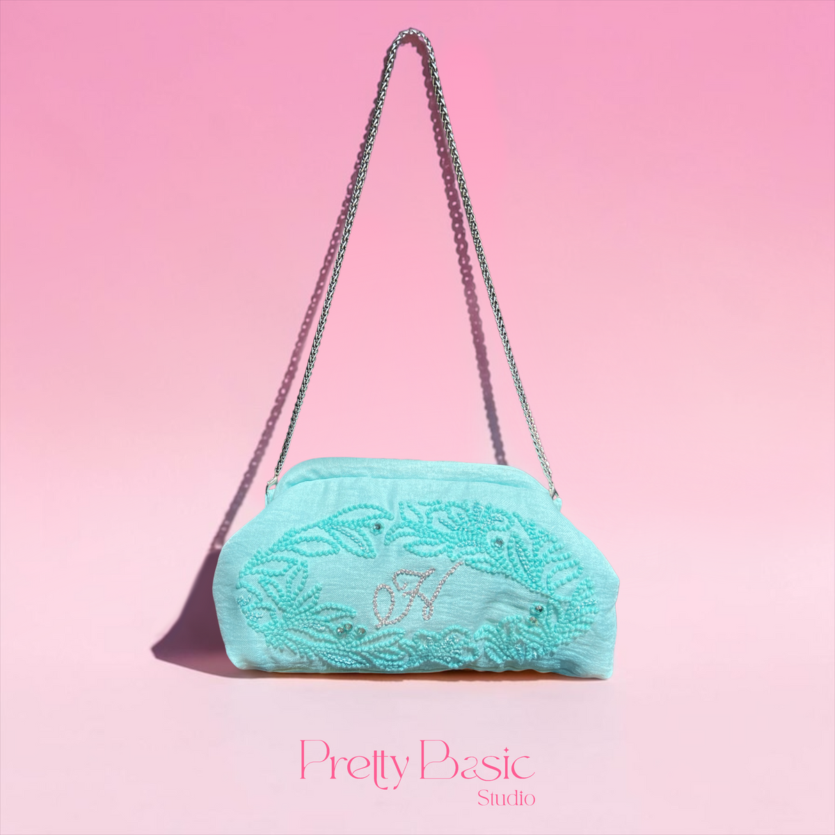 The Muse Clutch