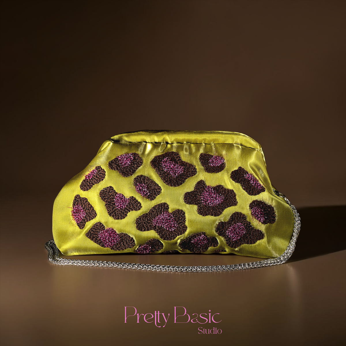 The Wild Affair Clutch