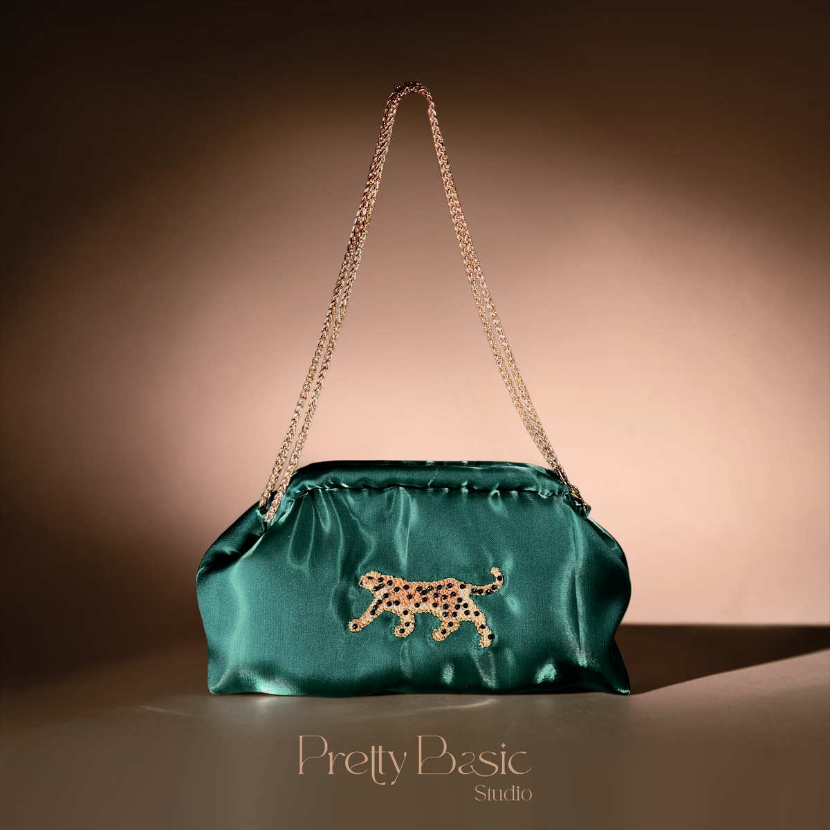 Emerald Instinct Clutch